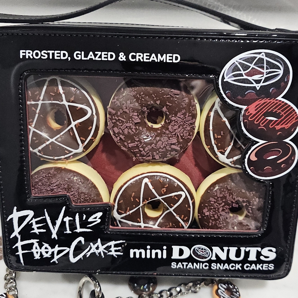 Unique Goth Pentagram Pentacle Devil's Food Cake Black Mini Donut Box Bag Purse - Picture 11 of 14